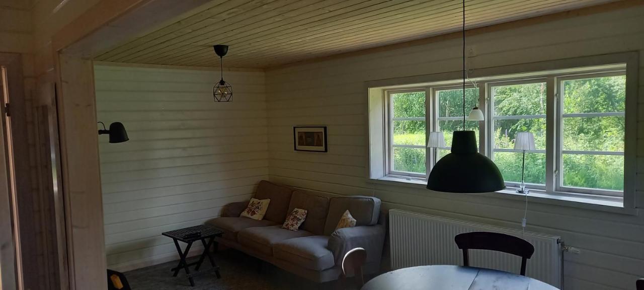 Vackert Belaegen Laegenhet I Gesunda Apartment Solleron Luaran gambar